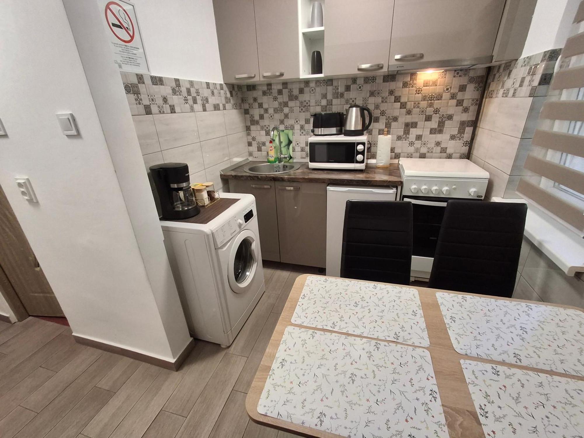 Apartament Claudia Deva Exterior photo